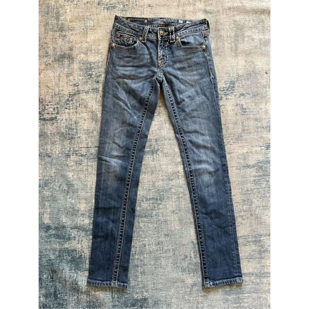 Miss Me Embroidered Rhinestone Skinny Jeans Size 27